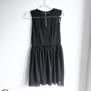 NWOT - Designer Dotted Tulle Dress Made in 🇨🇦